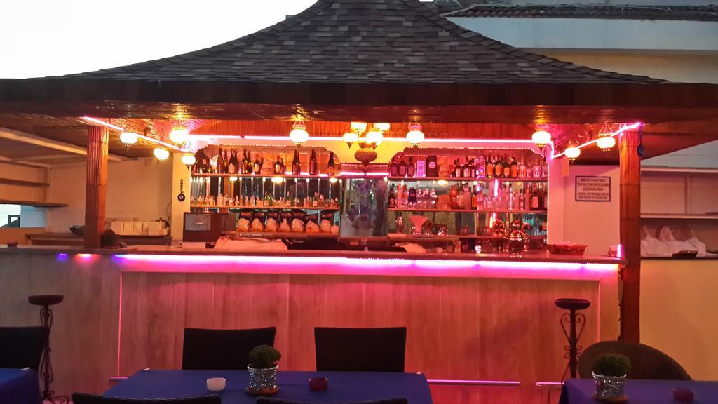 קומבורגז Anzer Beach Hotel מראה חיצוני תמונה