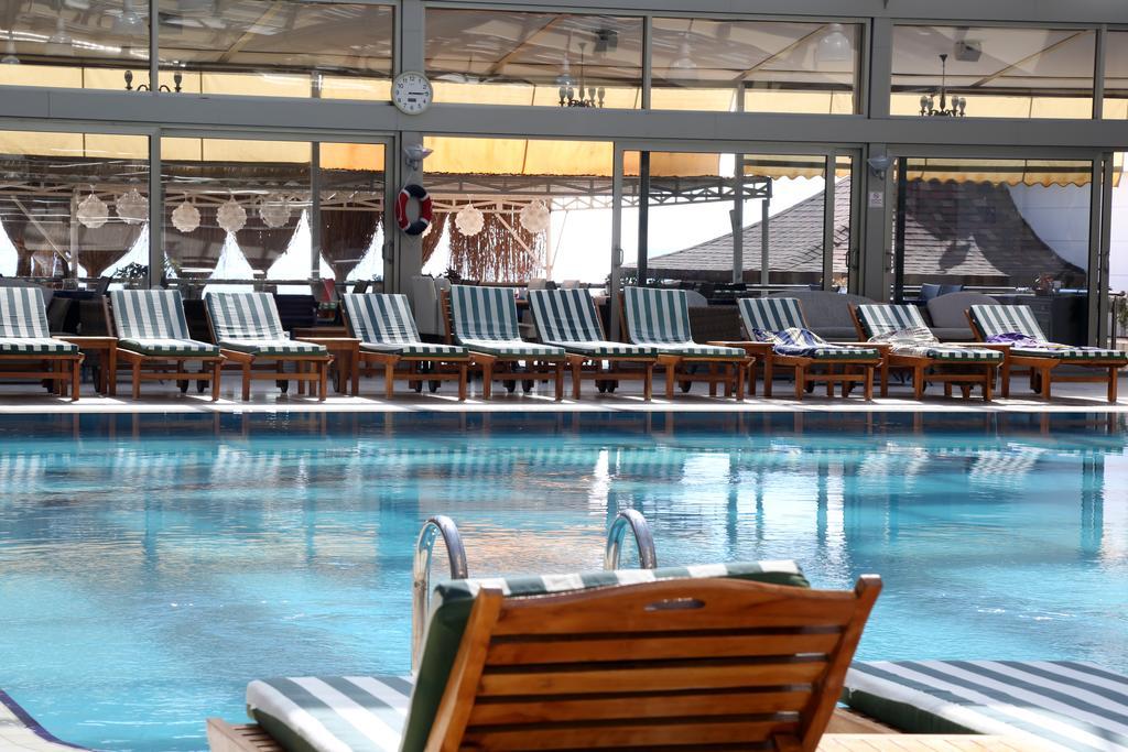 קומבורגז Anzer Beach Hotel מראה חיצוני תמונה