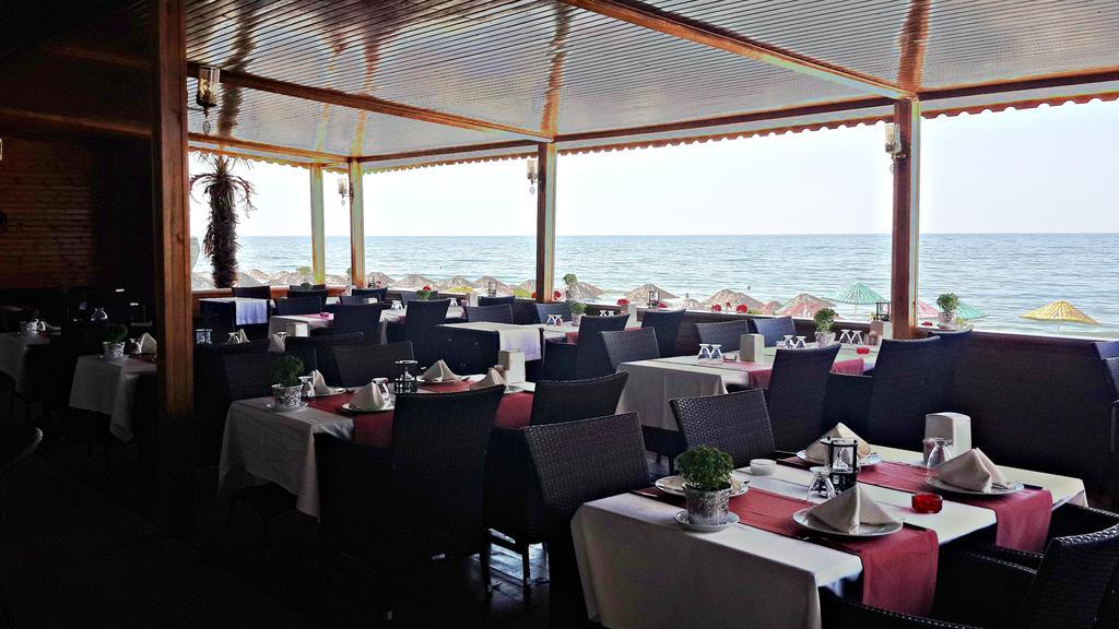 קומבורגז Anzer Beach Hotel מראה חיצוני תמונה