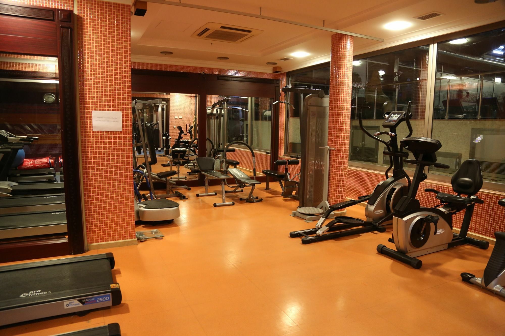 קומבורגז Anzer Beach Hotel מראה חיצוני תמונה